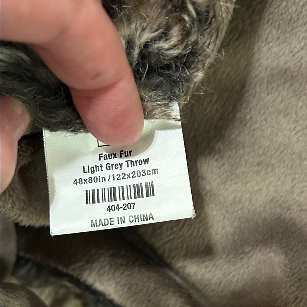 CB2 Faux Fur Throw Blanket in Light Gray - Picture 7 of 8